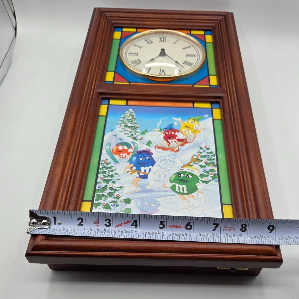 Danbury Mint M &M's MMs Stained Glass Light Up Wall Clock Winter Panel