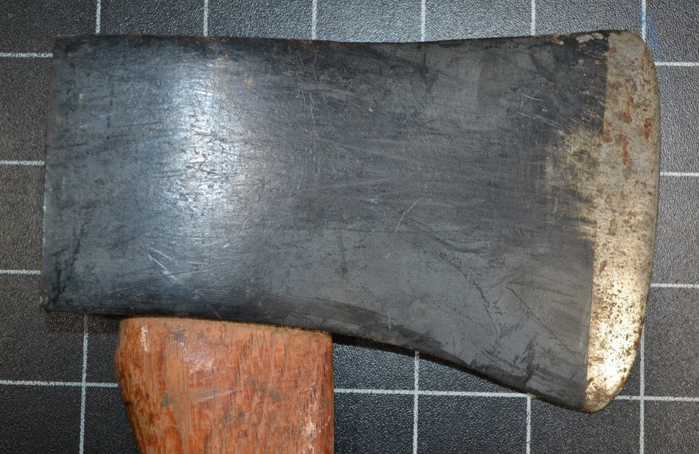 PLUMB - HUNTERS AXE - ALL ORIGINAL
