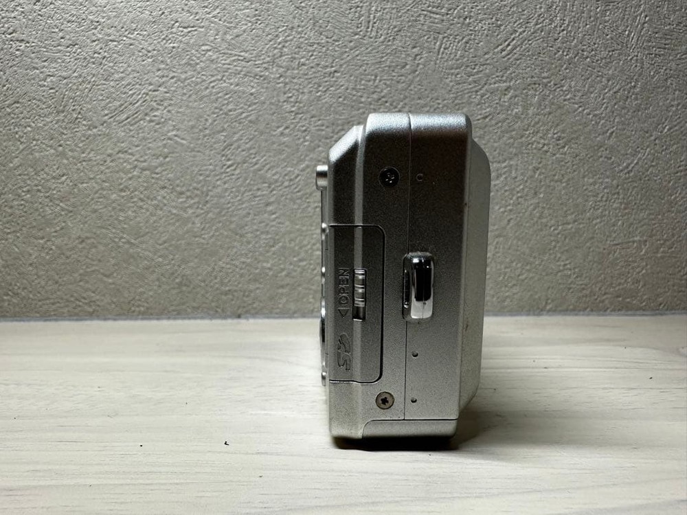 PENTAX Optio S60 Silver Compact Digital Camera Excellent Condition