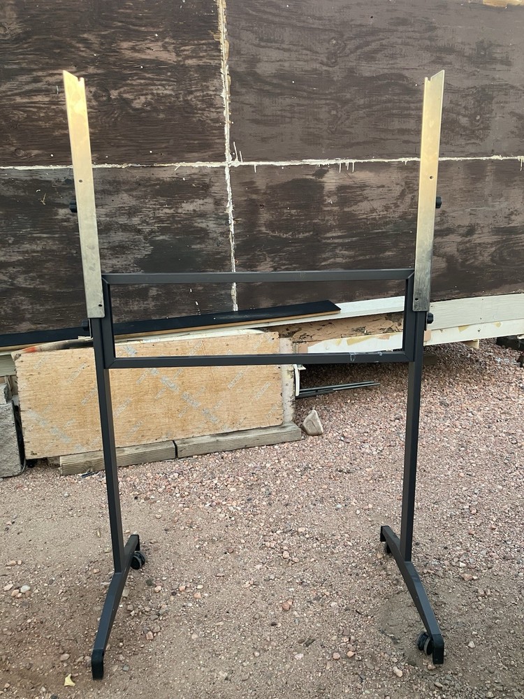 FS570 Floor Stand for SMART Board 500 Interactive Whiteboards