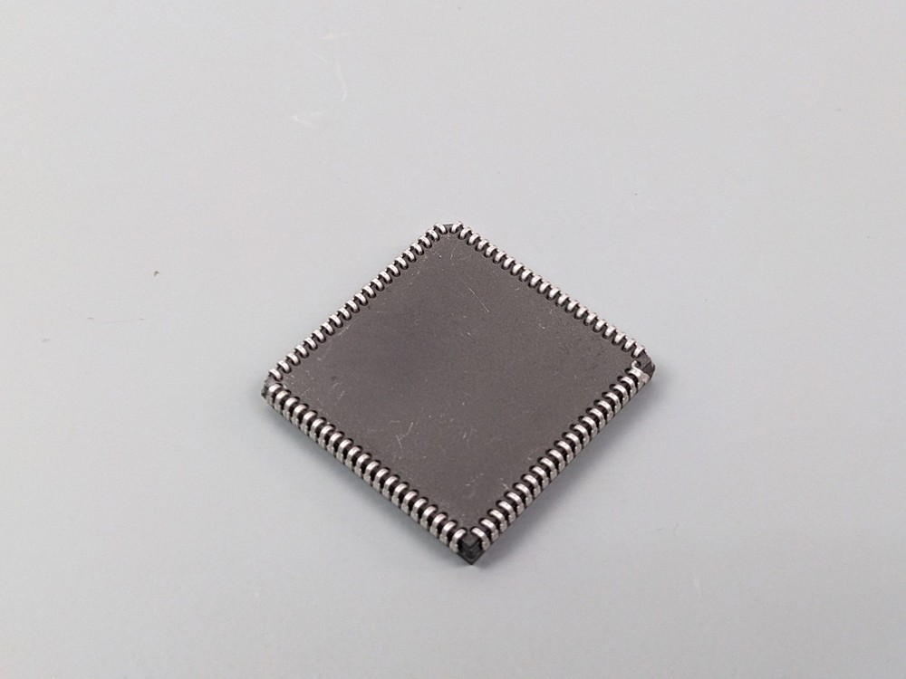 Chips P82C206 H1 Enhanced AT Chipset IC