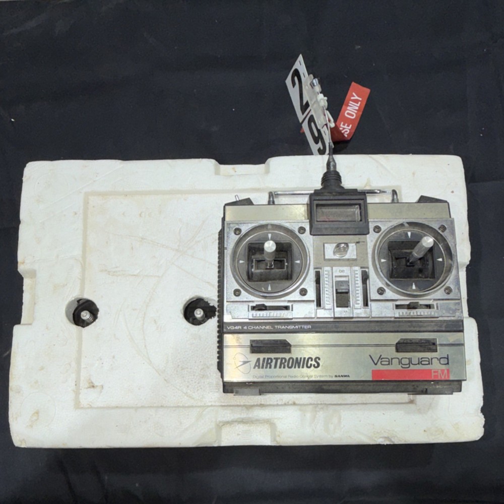 Cirrus PCM 5 RC-5JKP Console Transmitter with Servos & Accessories