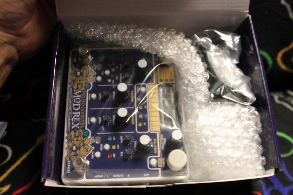 ELECTRO-HARMONIX Mod Rex Polyrhythmic Modulator ELECTRIC Guitar EFFECT Pedal NEW