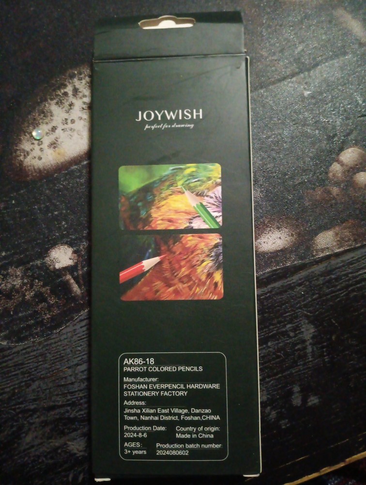 Joywish 18 Colored Pencils Parrot Colored Pencils