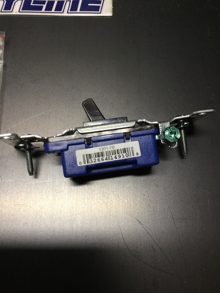 NEW, COOPER, 620-604, TOGGLE SWITCH, 1301-7B. (21C-4)