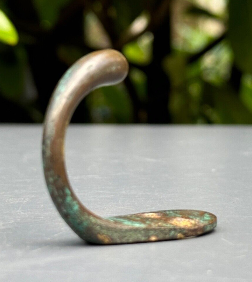 ANTIQUE BRASS COAT HOOK