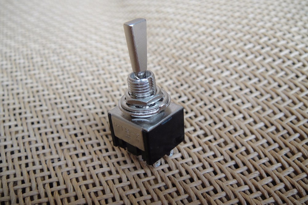 ON/ON/ON Mini Toggle Switch 3 Position 3 Circuits DP3T for Guitar Effects Pedal