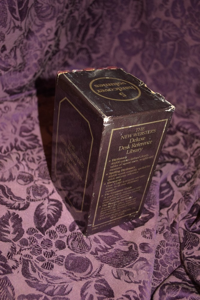 New Websters Deluxe Desk Reference Library Set 5 Vintage Books Dictionary NICE!