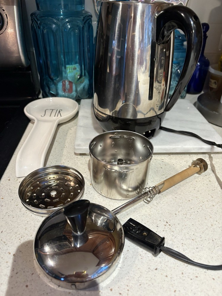 Farberware Super fast 2-8 Percolator Model 138B