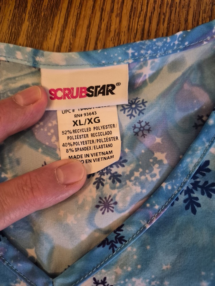 Scrubstar Snowflake Scrub Top Xl!! EUC!! Multicolored