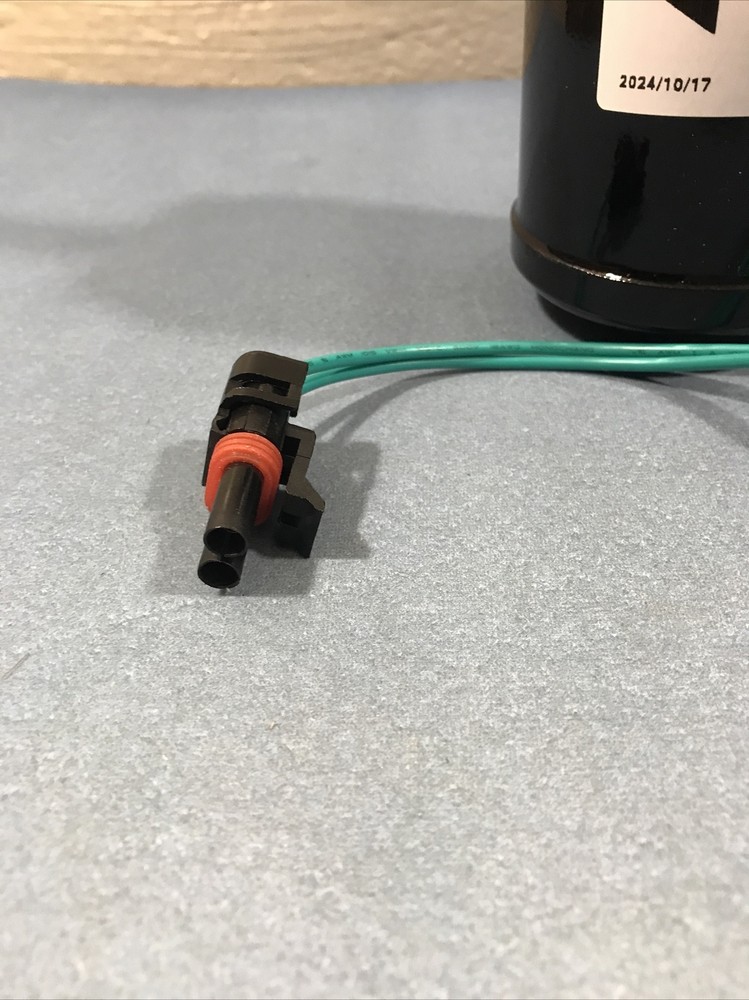 61-6630 AC Receiver Drier With Switch For Thermo King Tripac Apu Evolution