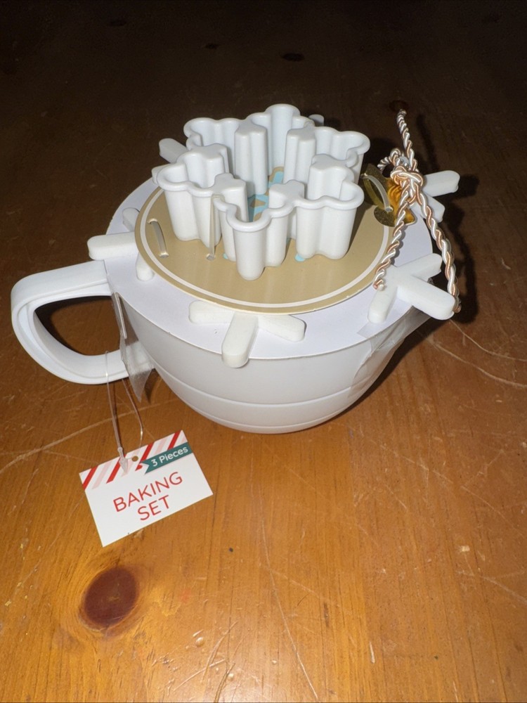 3 Piece Baking Set ~ Horizon Group USA ~ White