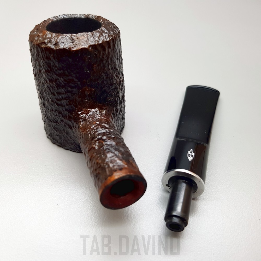 SAVINELLI THREE 310 KS RUSTICATED PIPE MADE IN ITALY