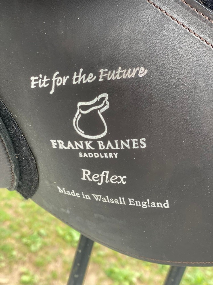 17” Medium + Frank Baines Reflex Jump Saddle
