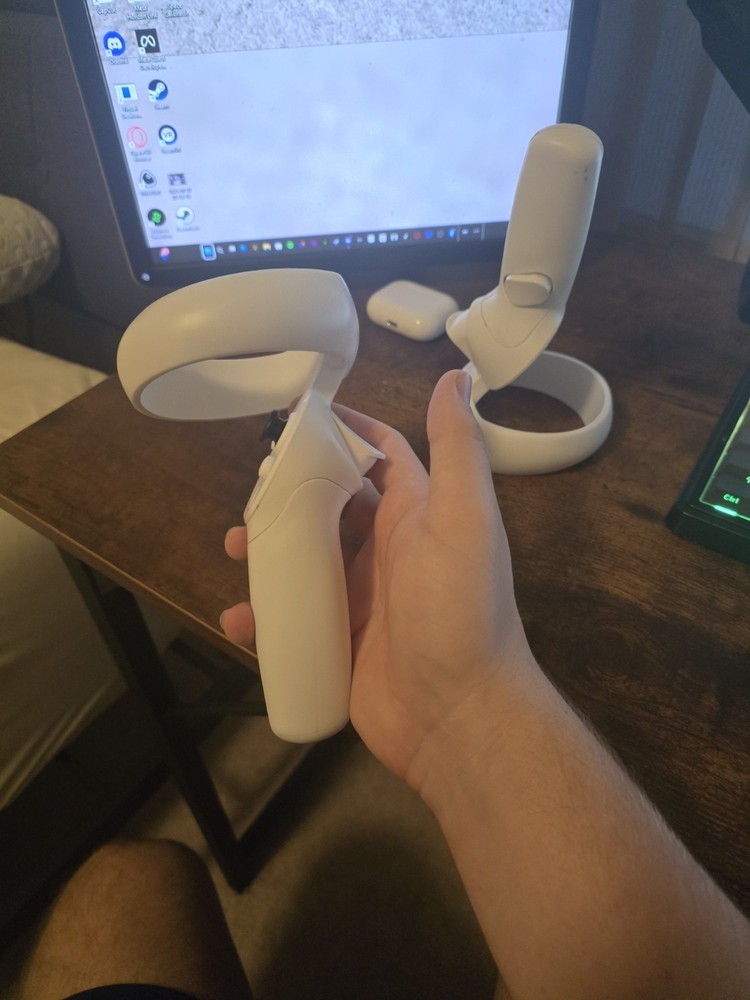 Pico Neo 3 Pro Virtual Reality Headset With Controllers