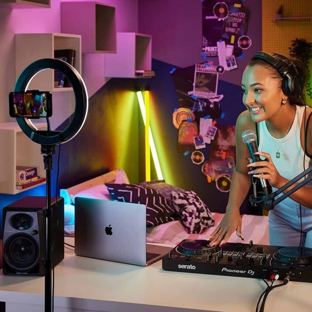 HAL LEONARD DJ STARTER PACK Controller, Headphones, Book & Videos Tutorials