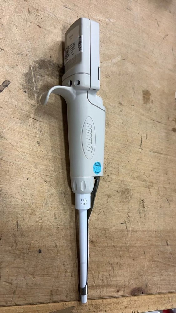 Rainin EDP3-Plus and basic Electronic Pipettes With Charger