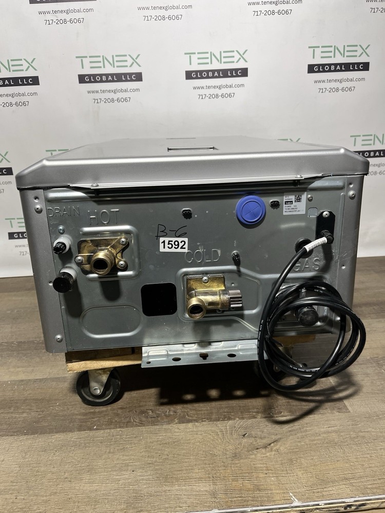 Rinnai RX199iN Tankless Water Heater 199k BTU Nat. Gas/Propane Gas (B-6 #1592)