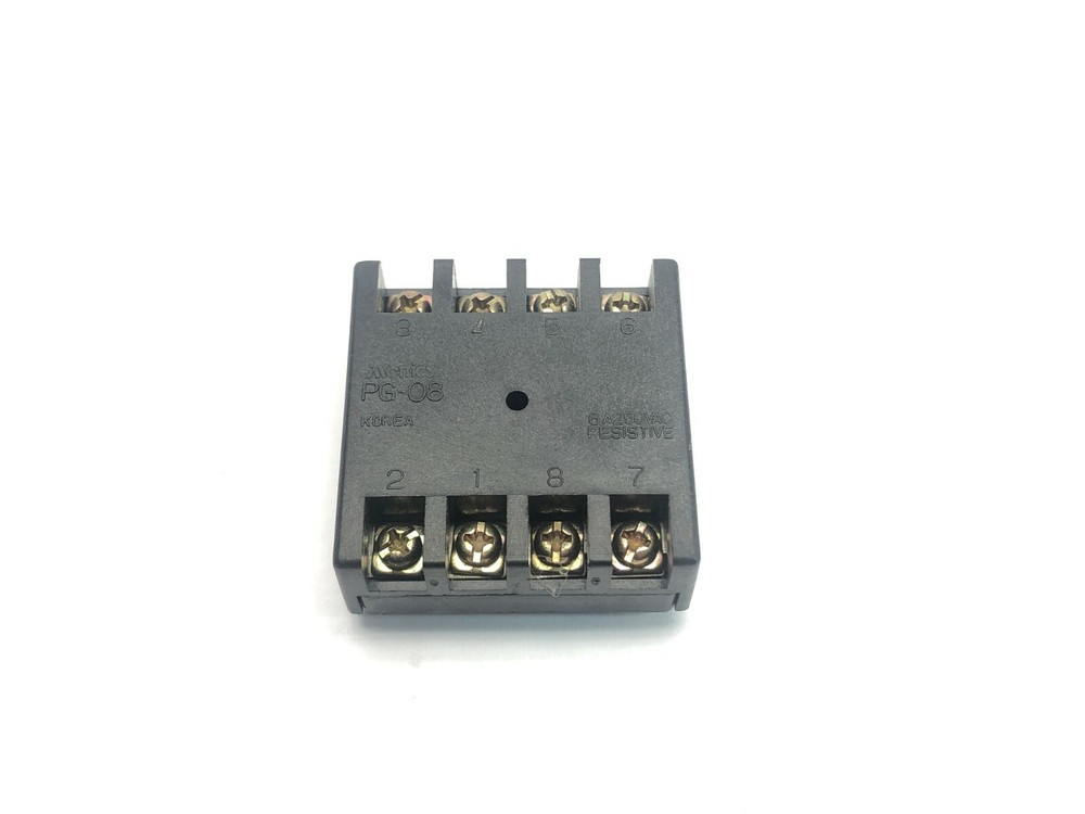Menics PG-08 Relay Socket 8Pin 6A 250VAC