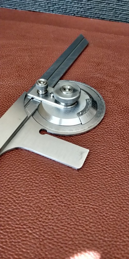 Vintage Machinist Universal Bevel Protractor with 8" Blade