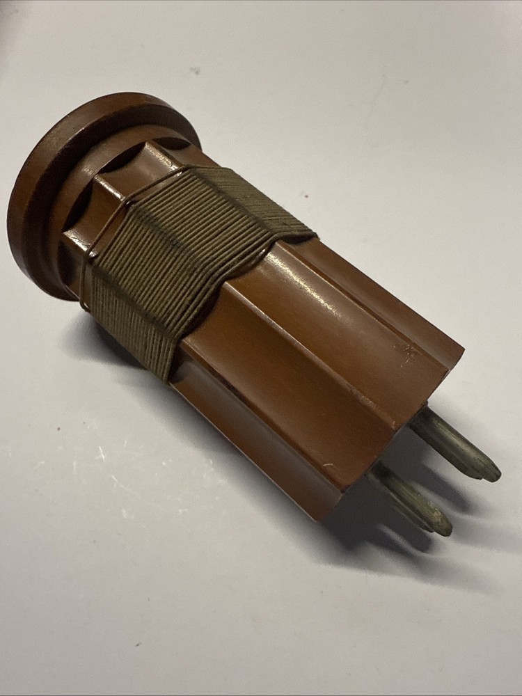 4 pin plug-in coil form by Hammarlund USED