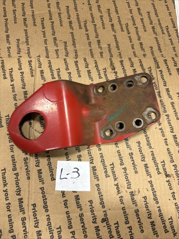 Cummins BRACKET LIFTING 3955027 Used