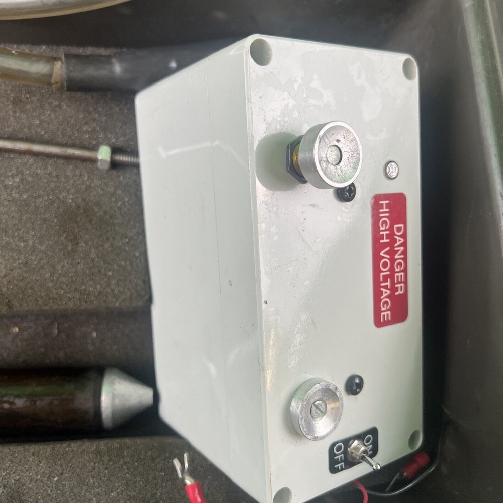 STB Electrical Test Equip. 0-20 KW, With Case