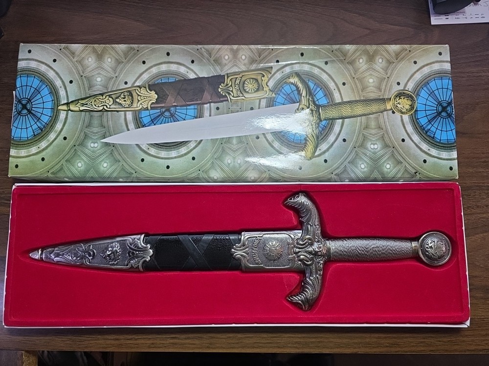 King Arthur Fantasy Dagger Small Sword with Box
