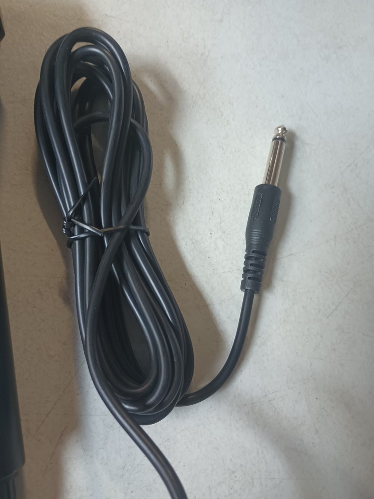 Mic Microphone with On Off Switch High Grade Low Noise Black