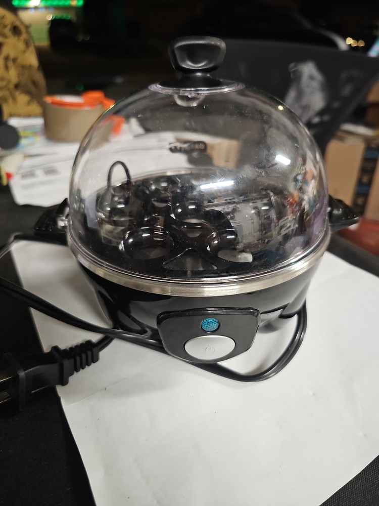 Dash Rapid Egg Cooker Model DEC005TB – Works Great – Black