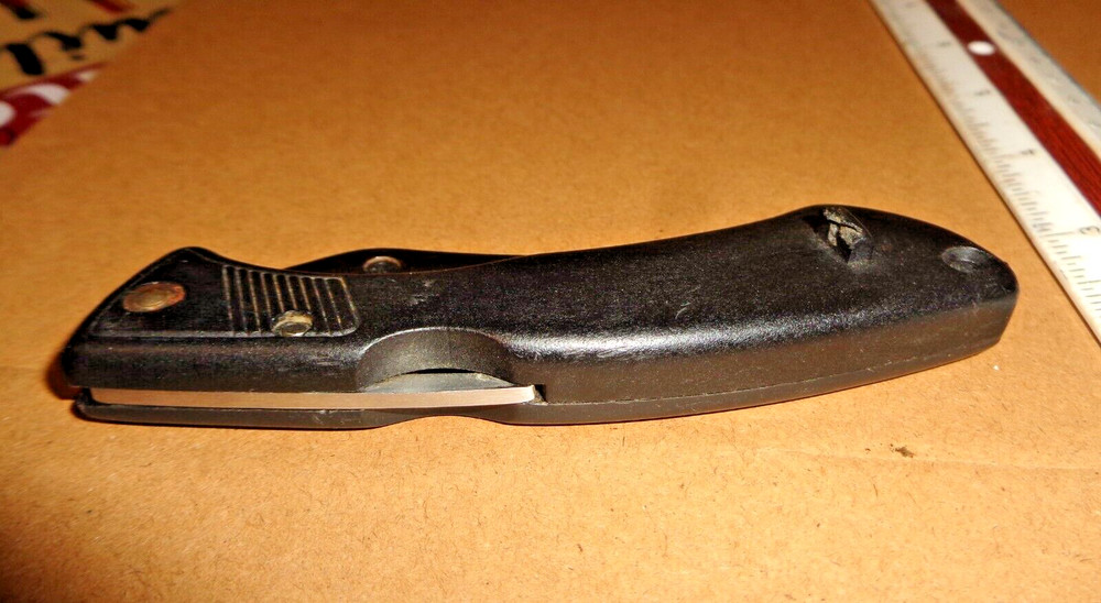 FURY 17027 FOLDING LOCK BLADE STAINLESS POCKET KNIFE