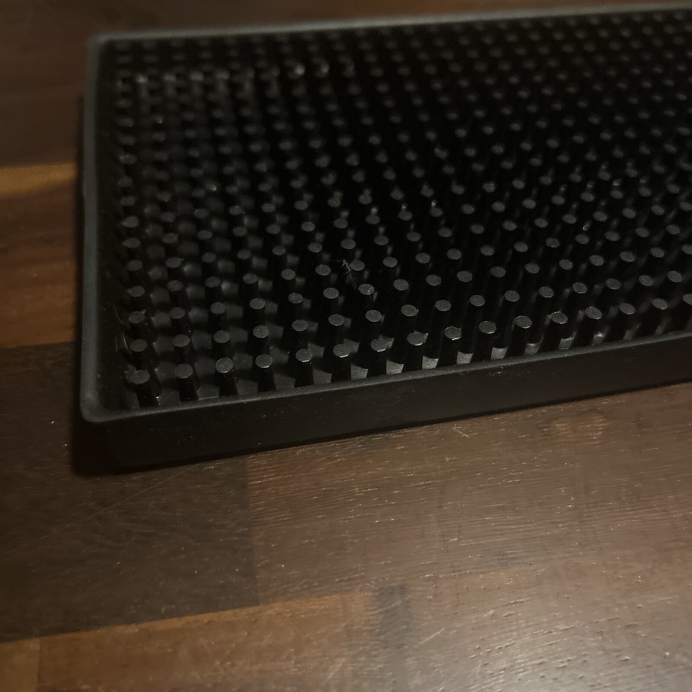 PVC Rubber Bar Shaker Mat 9" x 4.5"