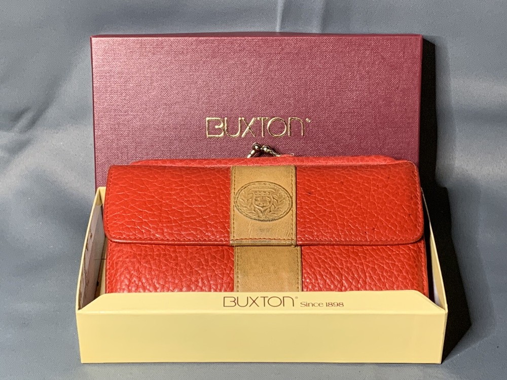 Buxton Wallet Women’s Organizer Clutch