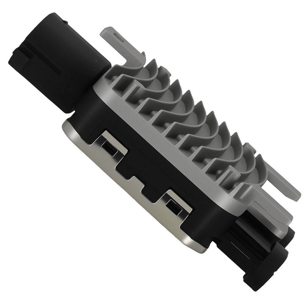 Cooling Fan Control Module for Land Rover Discovery Sport 2015-2016 LR045248