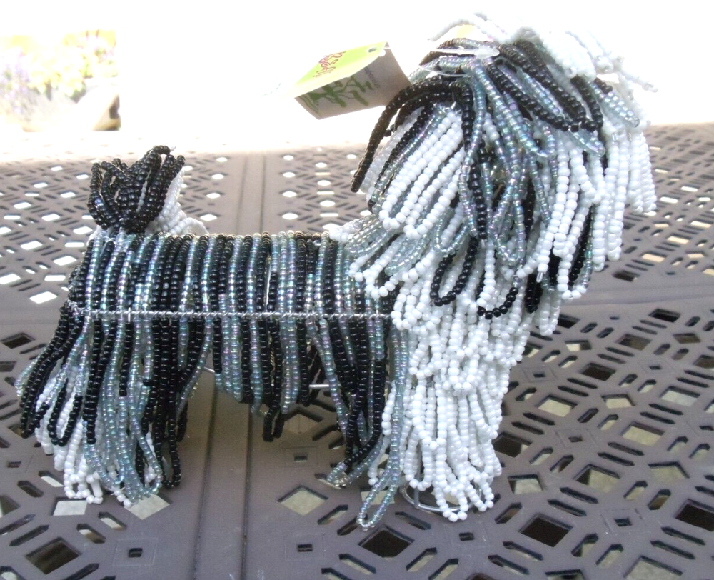Beaded land: Long-haired Shih Tzu
