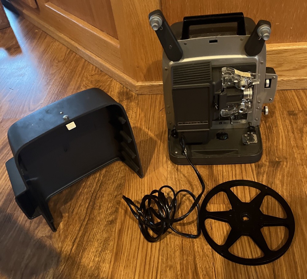 Bell & Howell Super Eight 8mm Autoload Film Projector