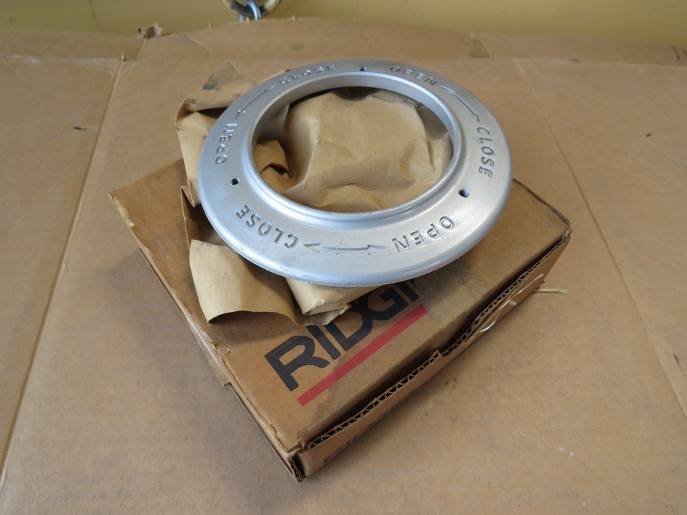 NEW Ridgid PIPE THREADING MACHINE 43480 Backplate, Centering chuck ridgid 400