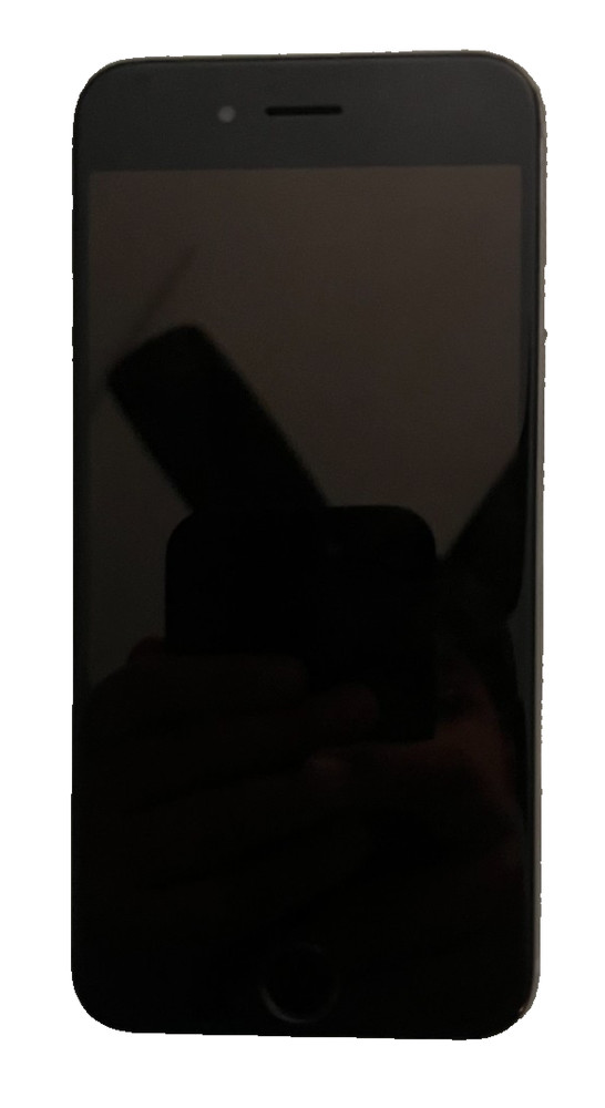 iPhone 6 Silver(Unlocked) - Used - 32GB