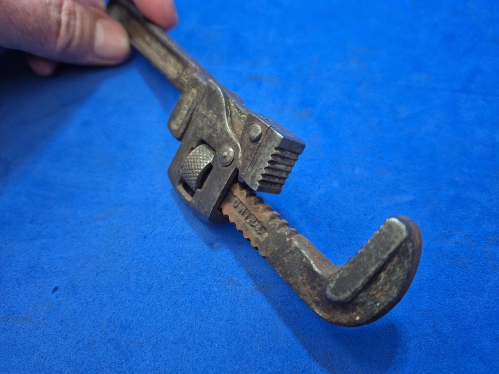 Oswego Tool Co. and Trimo 6 Inch Pipe Wrenches