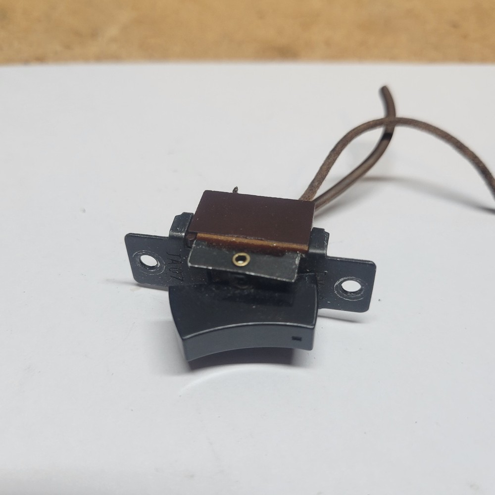 AKAI 4000DS MKll Power switch