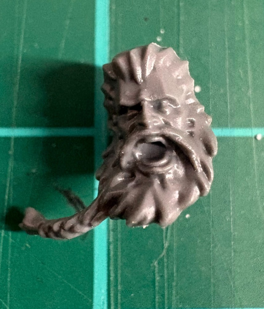 Space Wolves Space Marine Head E Unhelmeted Braided Beard 40K Bits Kitbash