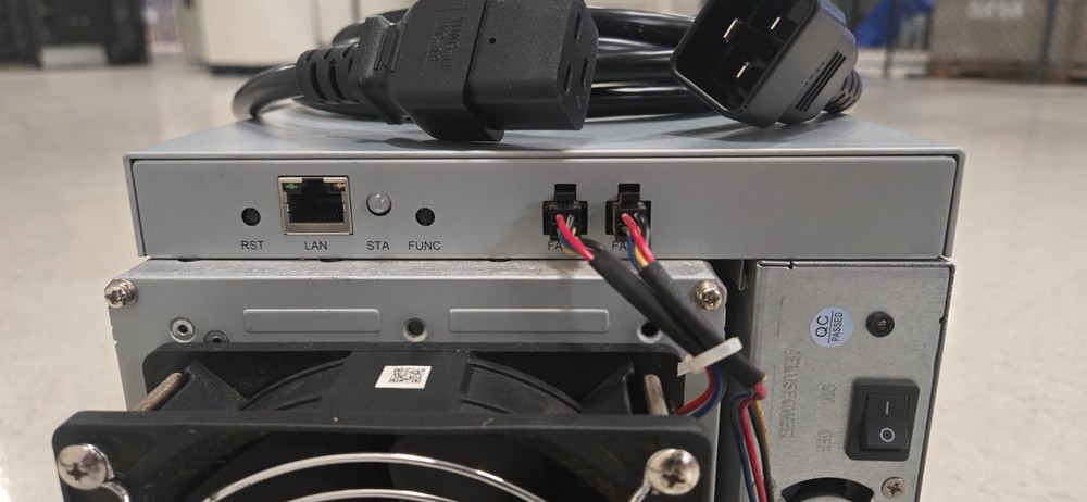 Canaan Avalon Miner A1246 85TH