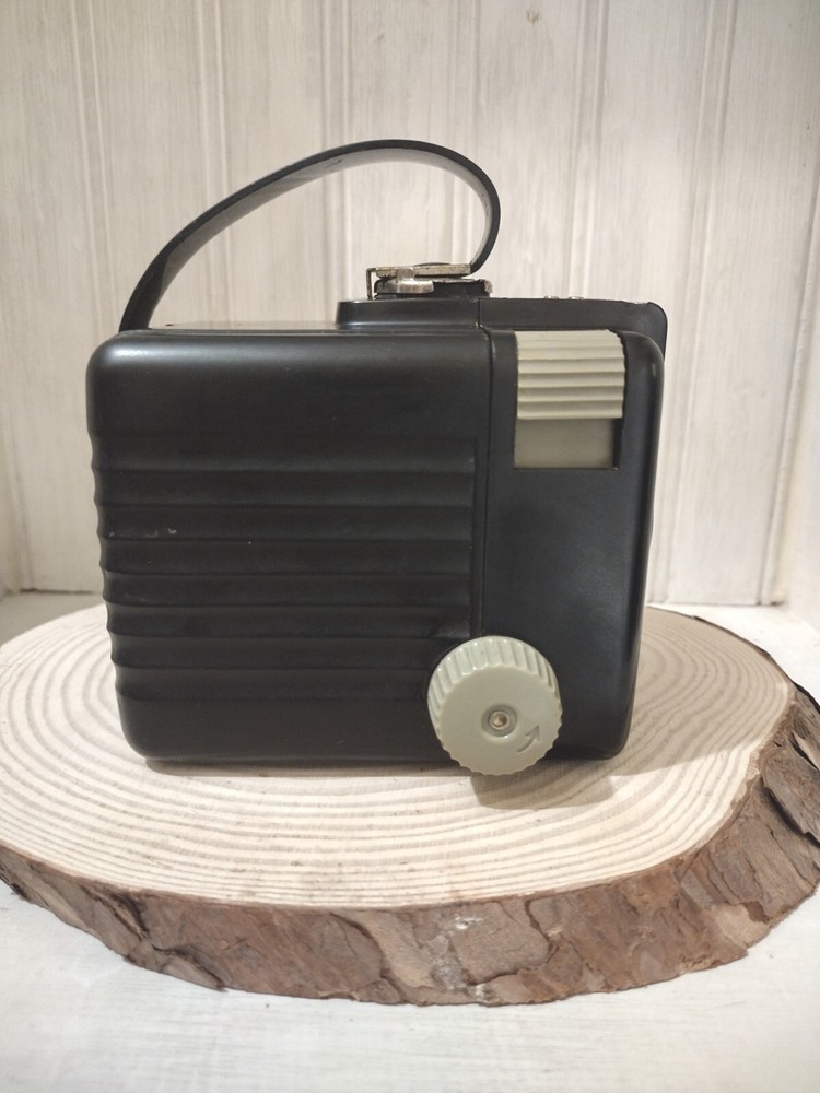 Vintage Kodak Brownie Hawkeye Camera Flash Model