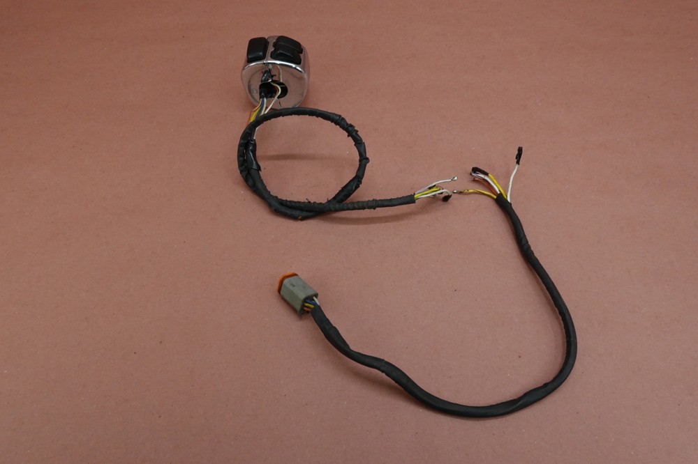 2000-2009 HARLEY-DAVIDSON FXSTSI Softail Springer Left Hand Switch Control