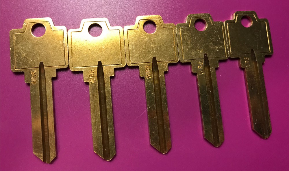 WR6   Key Blanks        Lot of 5                                           [CB2]