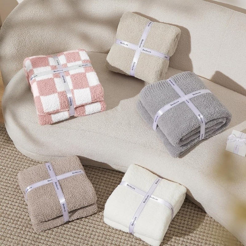 Ultra Soft Warm Lightweight Knit Throw Blanket Cozy Decor Durable Microfiber New