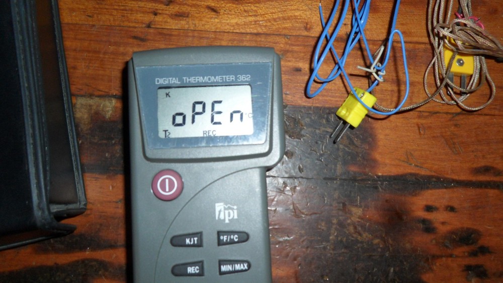 TPI 362 Digital Thermometer Dual Input Thermocouple W/ Case & Wire Inputs