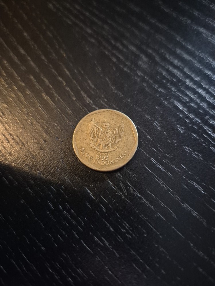 Indonesia 100 Rupees 1995