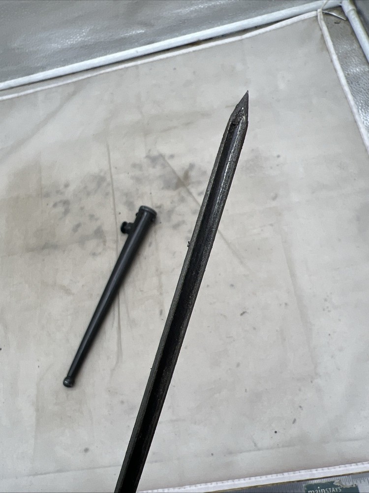 WW2 OSS D-Day Style Fighting Knife With Scabbard (FF170