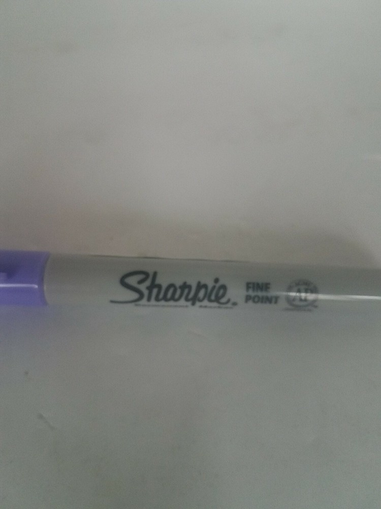 Sharpie Permanent Marker Lilac